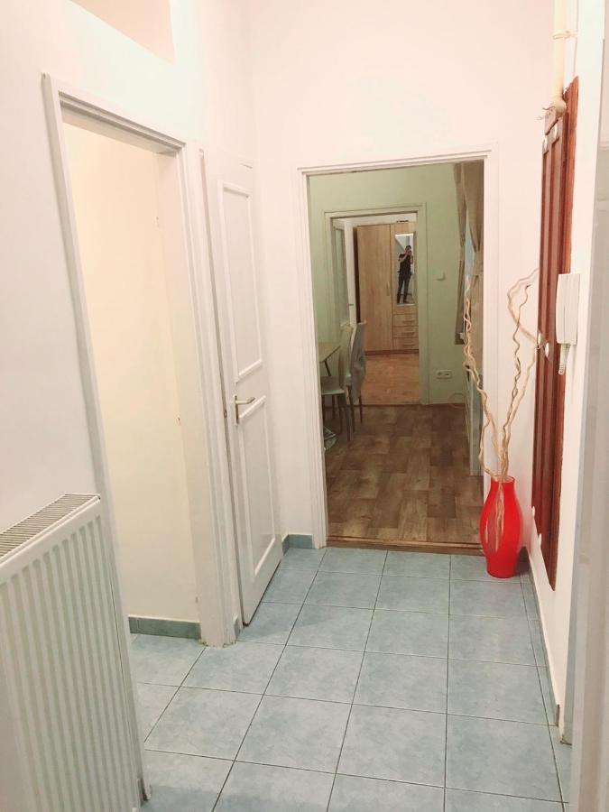 Happy Apartment In The Heart Of Budapest With 2 Rooms ภายนอก รูปภาพ