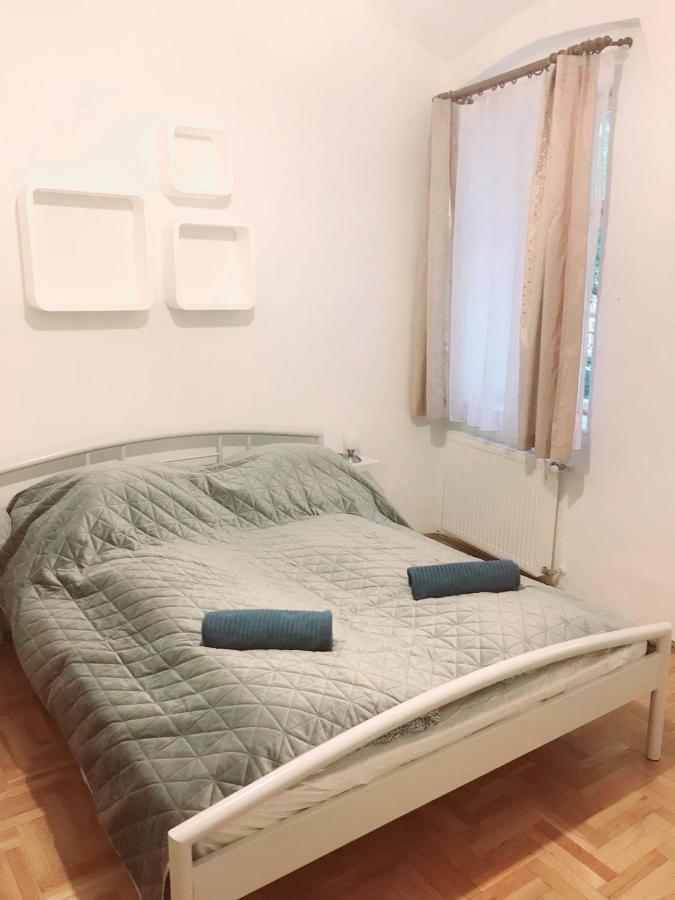 Happy Apartment In The Heart Of Budapest With 2 Rooms ภายนอก รูปภาพ